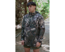 Load image into Gallery viewer, Storm Compact 3.0 Jacket Camouflage