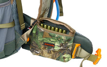 Load image into Gallery viewer, 165071-manitoba-45-litre-quest-pack-realtree-camo-165071-3-2-248454_S848IXJFQJAA.jpg
