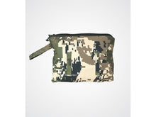 Load image into Gallery viewer, Storm Compact 3.0 Jacket Camouflage
