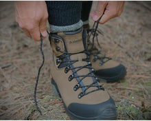 Load image into Gallery viewer, Manitoba Tussock V2 Boots
